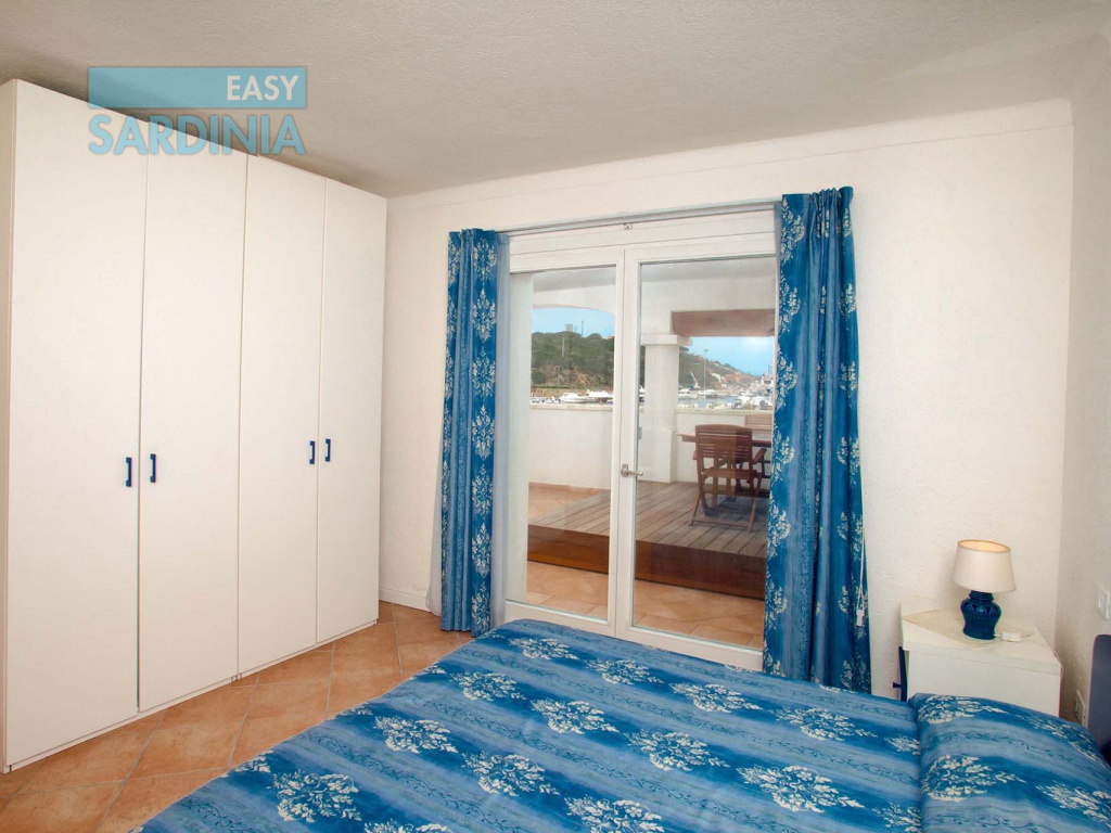 2 Camere da Letto, 4 Stanze, Appartamento, Affitto case vacanza, 1 Bagni,  veranda vista mare, il porto turistico, 2 posto autoID Annuncio 1099