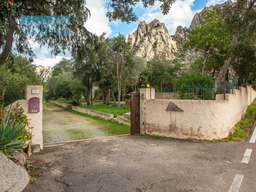 Via Amalfi, San Pantaleo, Olbia, SS, Sardegna, Italy, 4 Camere da Letto Camere da Letto, 8 Stanze Stanze,4 BagniBagni,Villa,In vendita,Via Amalfi,1481
